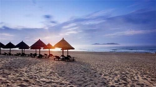 诸暨市塑料奶瓶加盟店2025还能赚钱吗（奶瓶厂家招代理）